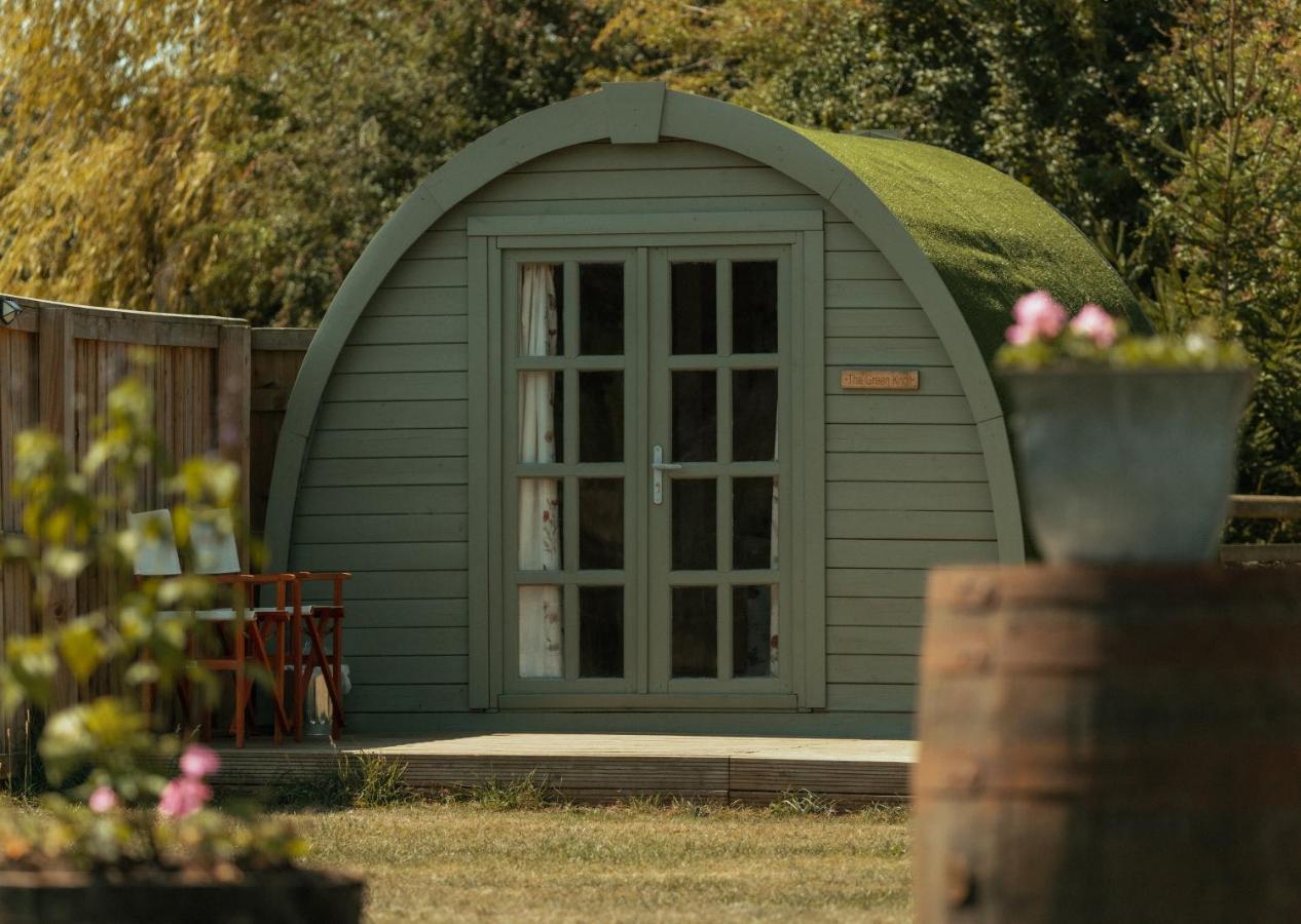 Glamping In Wiltshire The Green Knoll Is A Charm كيبنهام المظهر الخارجي الصورة