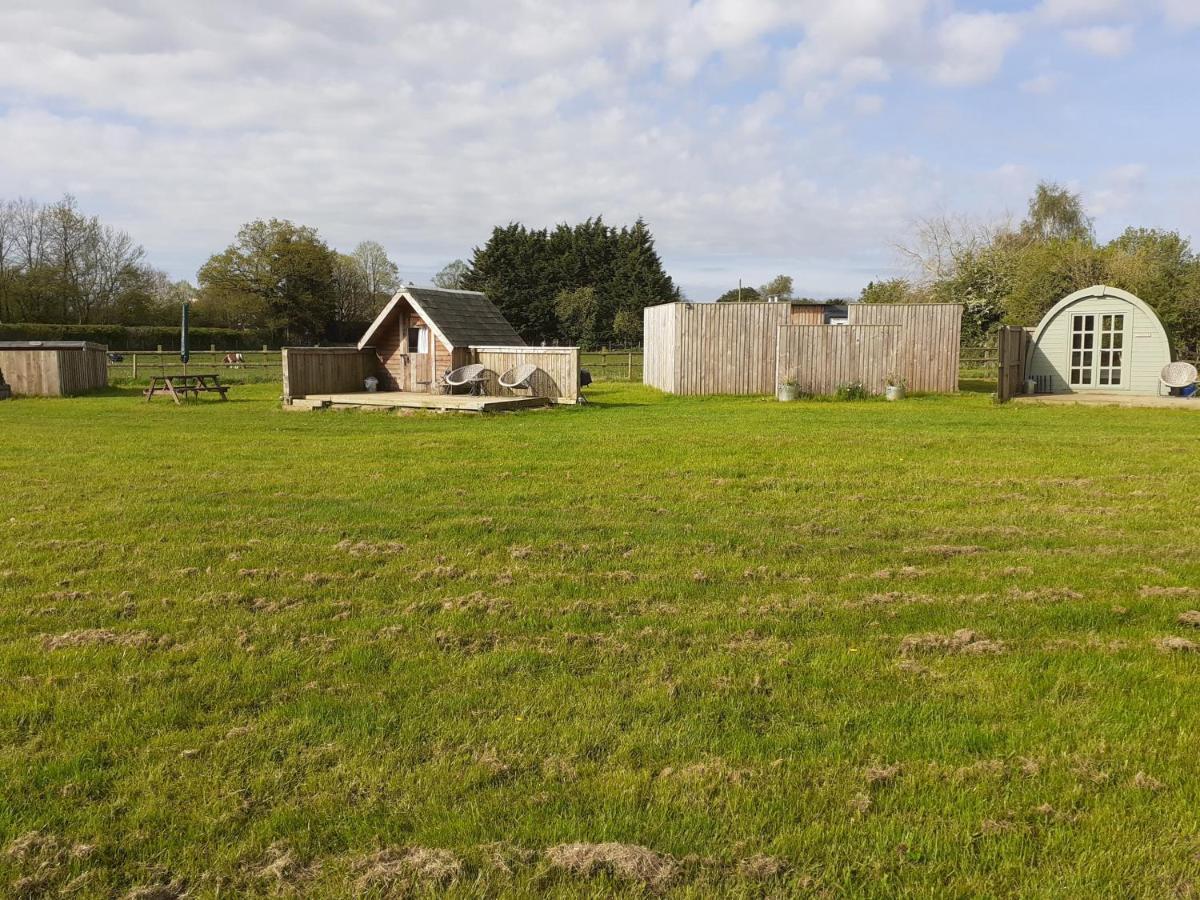 Glamping In Wiltshire The Green Knoll Is A Charm كيبنهام المظهر الخارجي الصورة